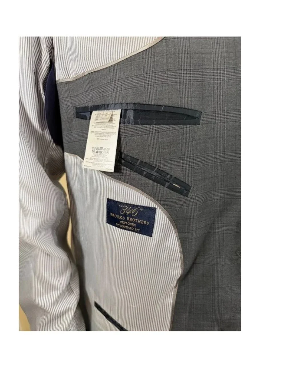Brooks Brothers 346 Mens 43RG Gray Plaid Wool Blend 2 Piece Suit Fitzgerald Fit